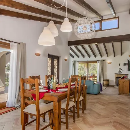 Villa Villa Zamora By Villa Plus *